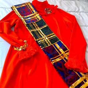 Sassy Jones, orange fringe dress, size 2x. Smoke free environment and no pets.